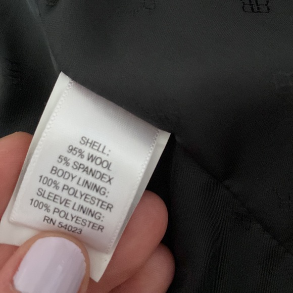 Banana Republic Black Blazer - Picture 3 of 4